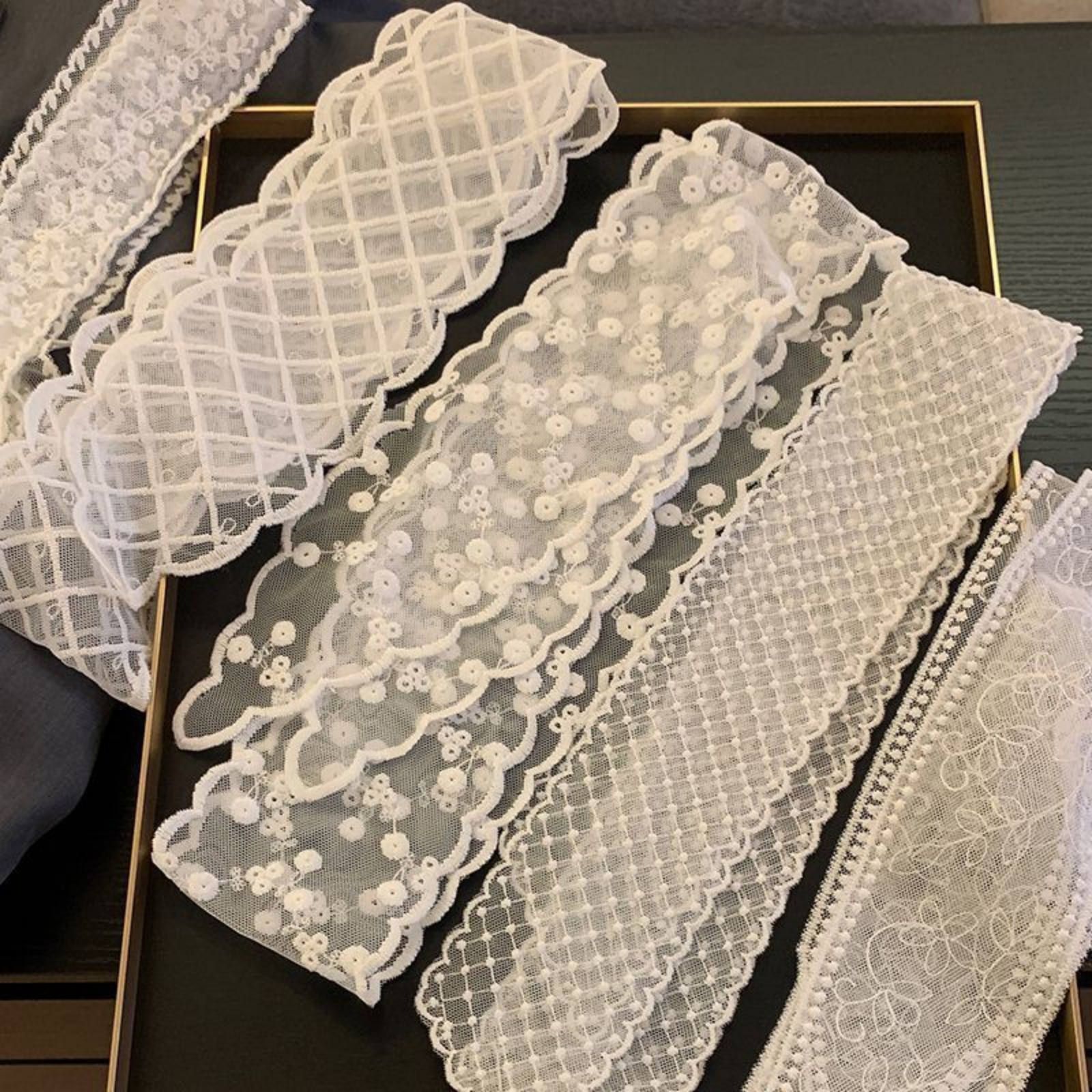 Korean Ins White Lace Ribbon S - Ascot Neck Scarf ulasan dan harga