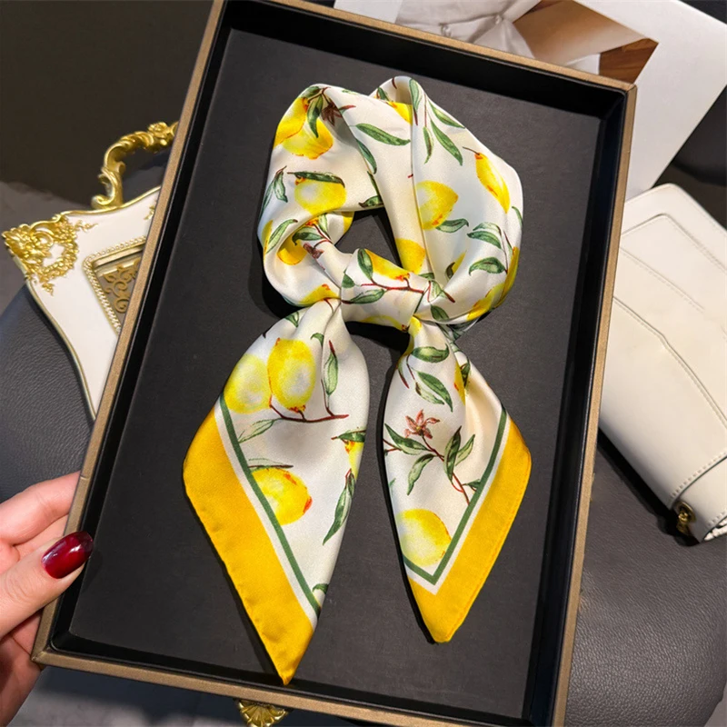 70cm Square Lemon Print Yellow - Ascot Neck Scarf ulasan dan harga