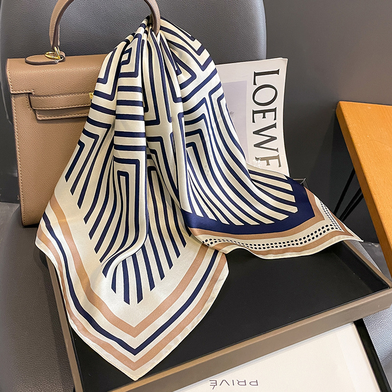 Luxury Brand Neckerchief Sprin - Ascot Neck Scarf ulasan dan harga