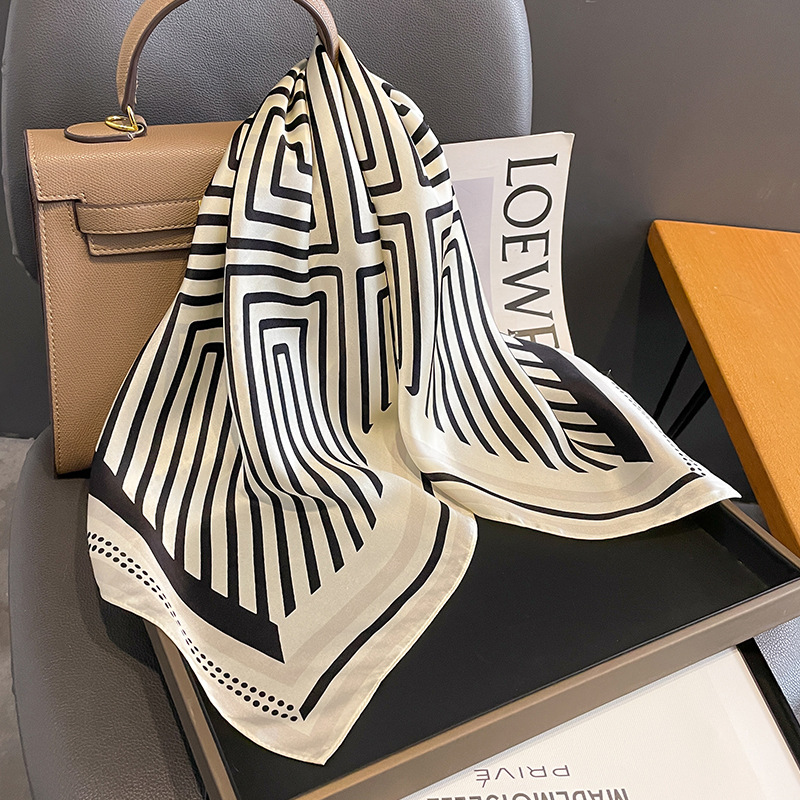 Luxury Brand Neckerchief Sprin - Ascot Neck Scarf ulasan dan harga