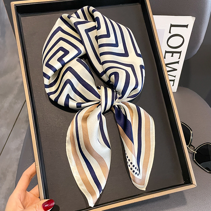 Luxury Brand Neckerchief Sprin - Ascot Neck Scarf ulasan dan harga
