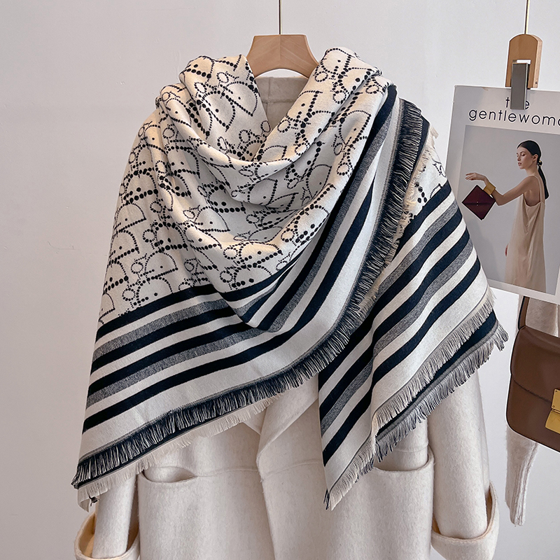 Elegant Striped Design Scarf I - Woven Scarf Blanket ulasan dan harga