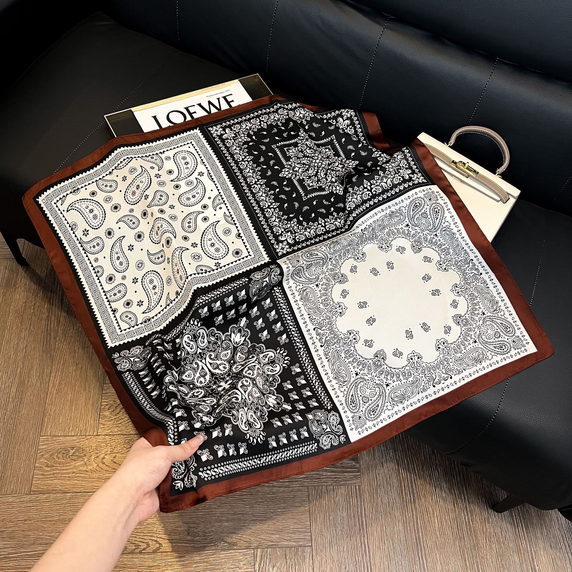 Luxury Square Silk-like Scarf  - Scarf Silk Square ulasan dan harga